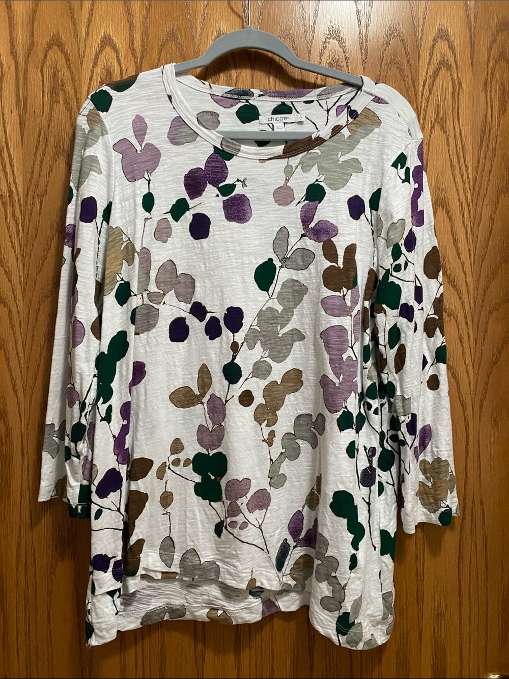 Chico's Size 2 Ivory Botanical-Print Relaxed Long Sleeve Top